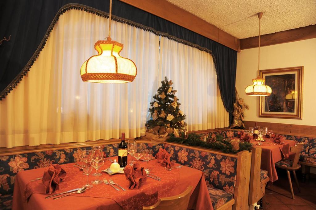 Hotel Villa Eden Rocca Pietore Εξωτερικό φωτογραφία
